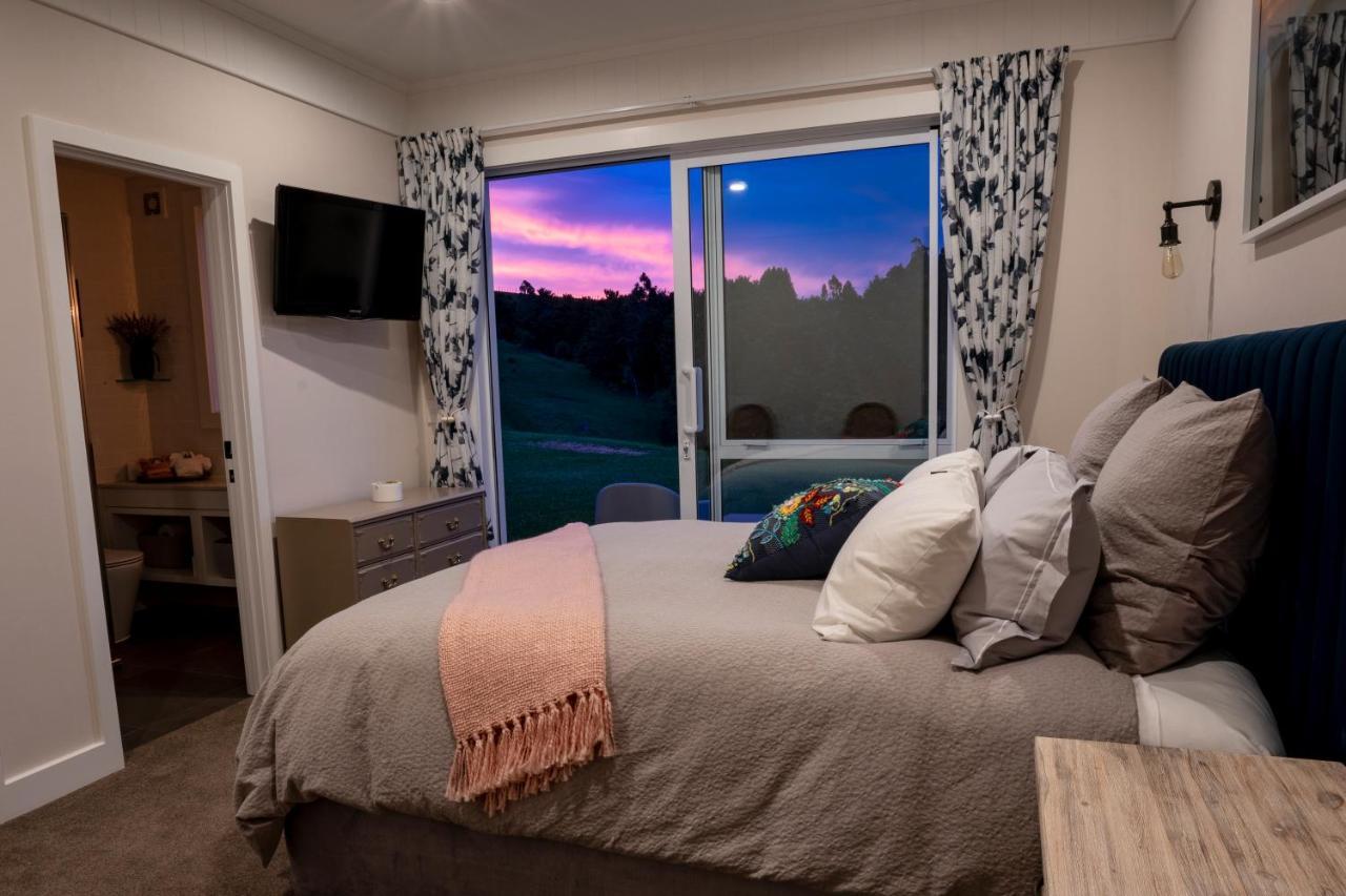 Kauri Glen Bnb Te Arai Exteriör bild