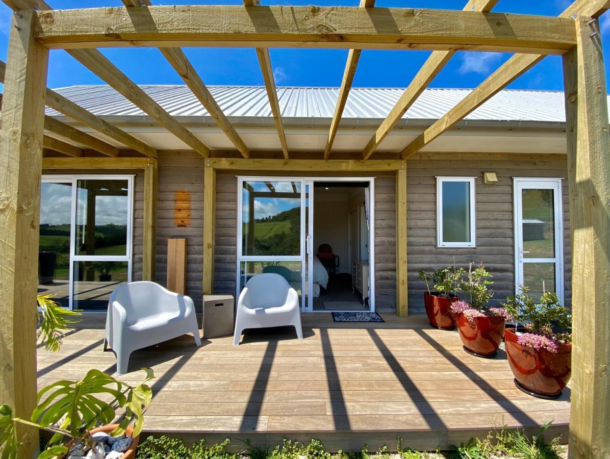 Kauri Glen Bnb Te Arai Exteriör bild