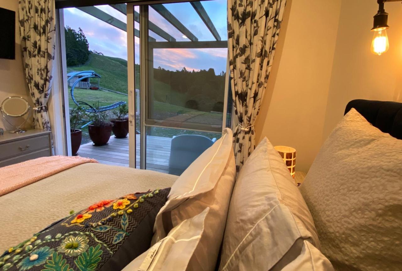 Kauri Glen Bnb Te Arai Exteriör bild